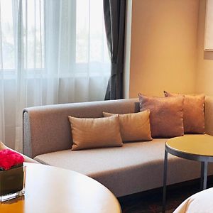 Premium King Room